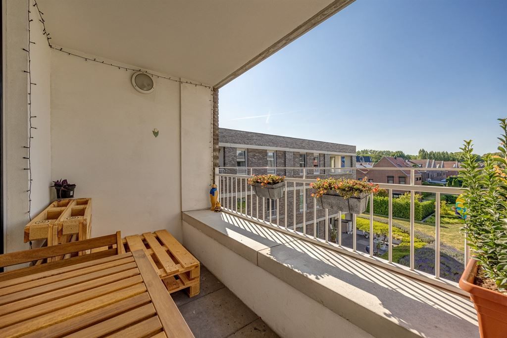 Recent appartement met terras en binnentuin foto 5