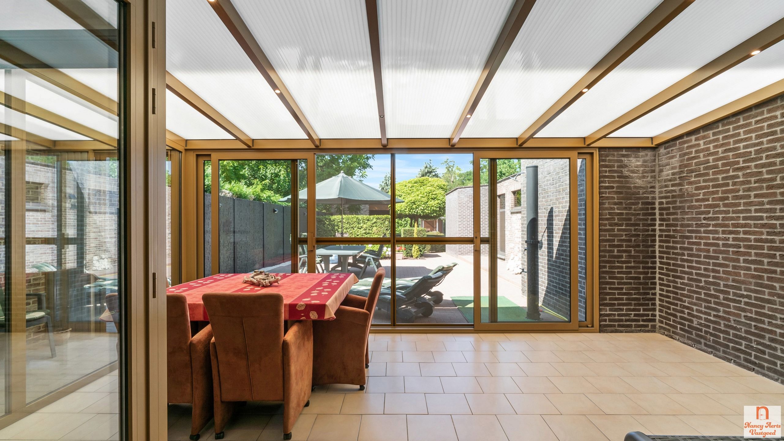 Grondig gerenoveerde woning met kwaliteitsafwerking foto 11