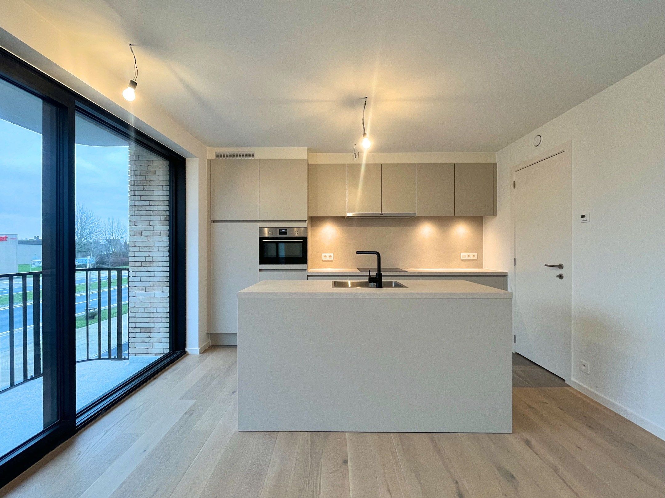 Appartement met 3 kamers en parkeerplaats te Knokke foto 7