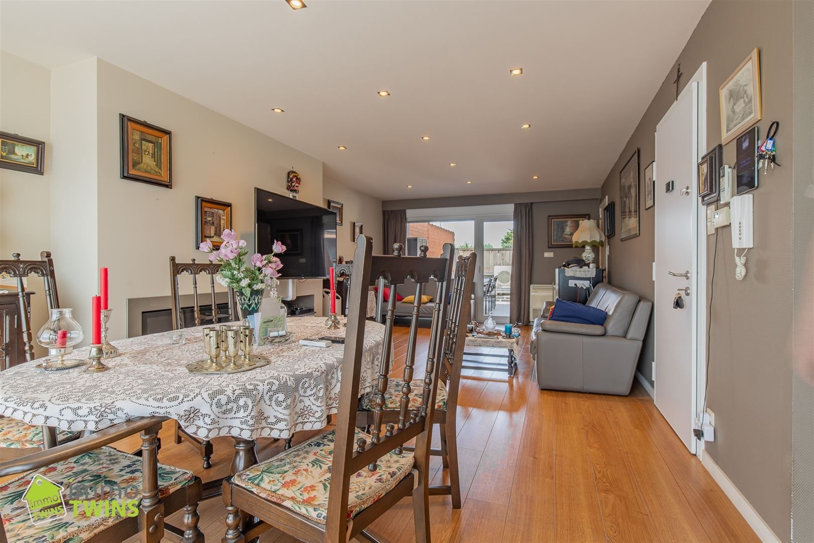 Instapklaar appartement met 3 slaapkamers, 2 terrassen te Baasrode foto 8