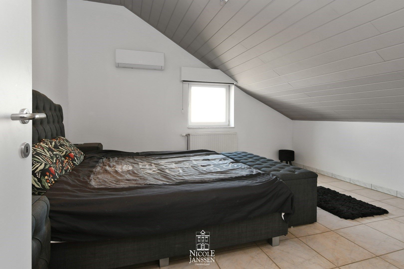 Woonst met studio en handelspand te koop foto 38