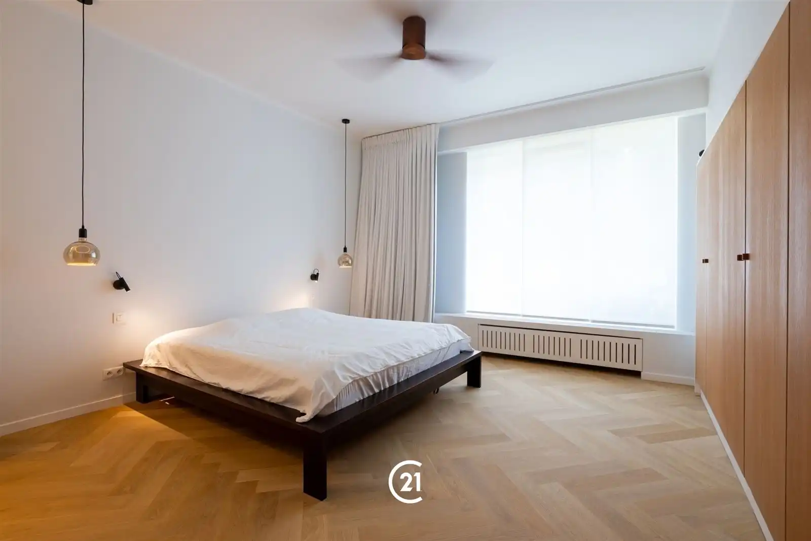 CAMBRE – Uitzonderlijk luxueus gelijkvloersappartement met tuin tegenover Ter Kamerenbos

  foto 13