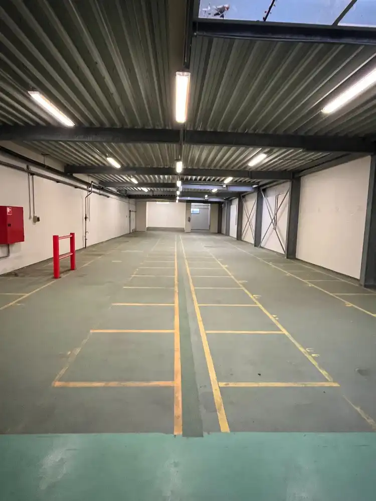 +/- 1790m² bedrijfsgebouw foto 14