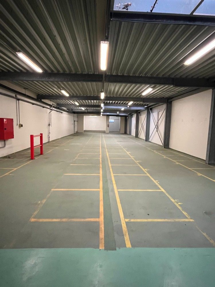 +/- 1790m² bedrijfsgebouw foto 16