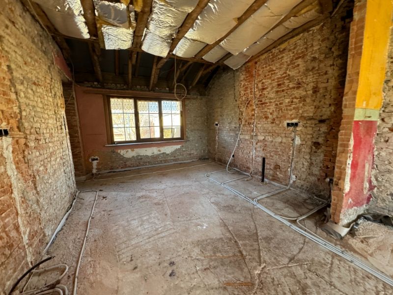 Casco/renovatieproject op top-ligging centrum Geel! foto 6