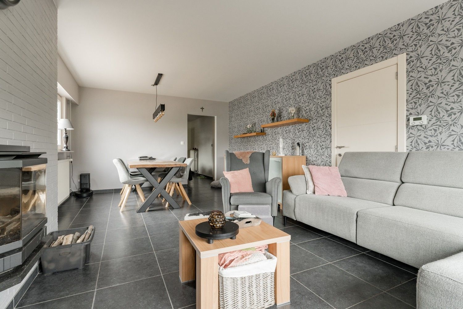 Rustig gelegen 3 SLK woning in een doodlopende straat tussen de weilanden! foto 4