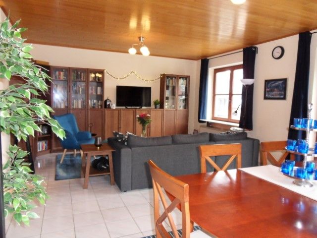 Ruim HOEKAPPARTEMENT met 2/3 slpkrs en garage 2W. foto 2
