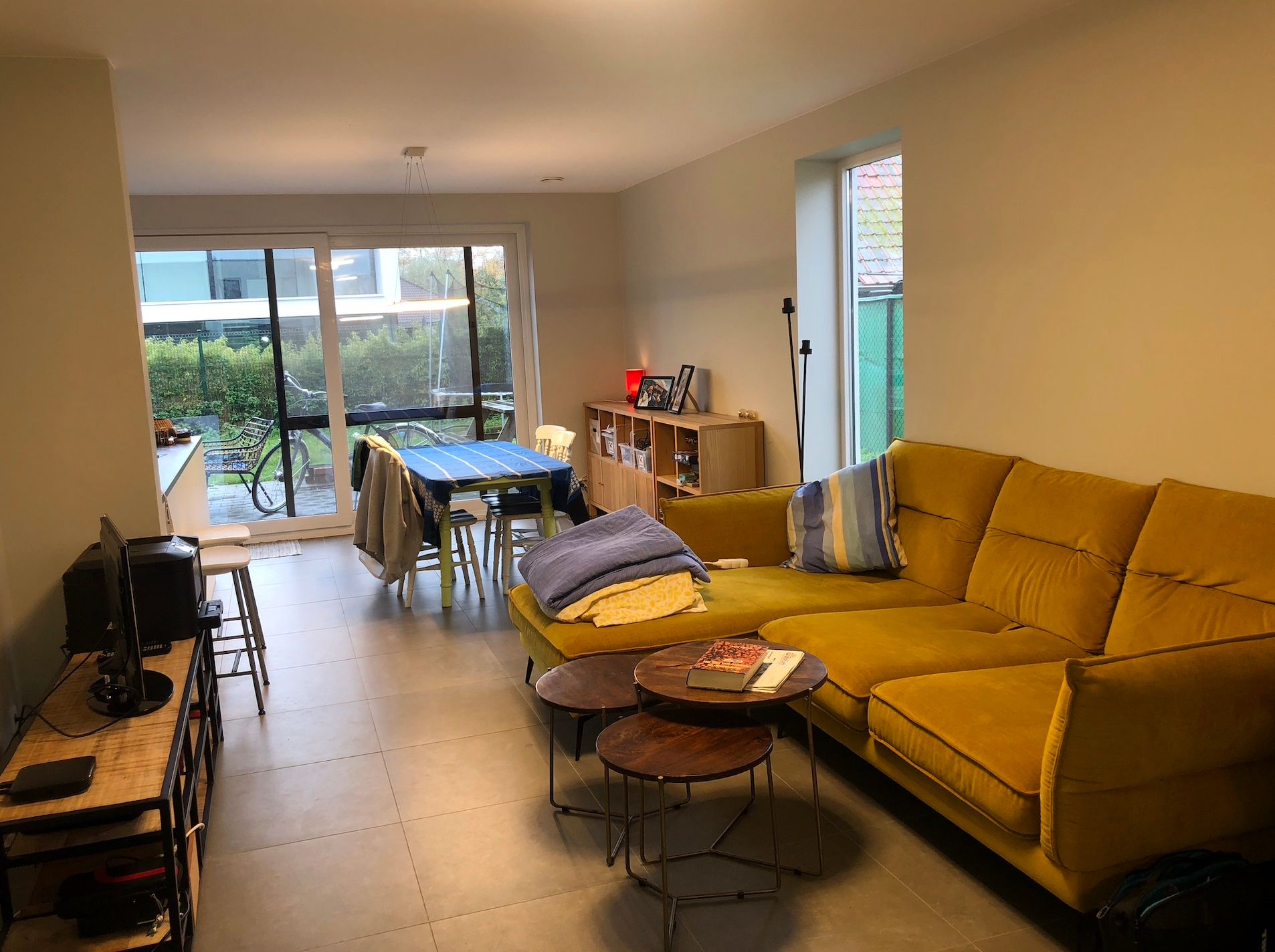 Recente gezinswoning in de Brugse stadsrand op wandelafstand van het station foto 4