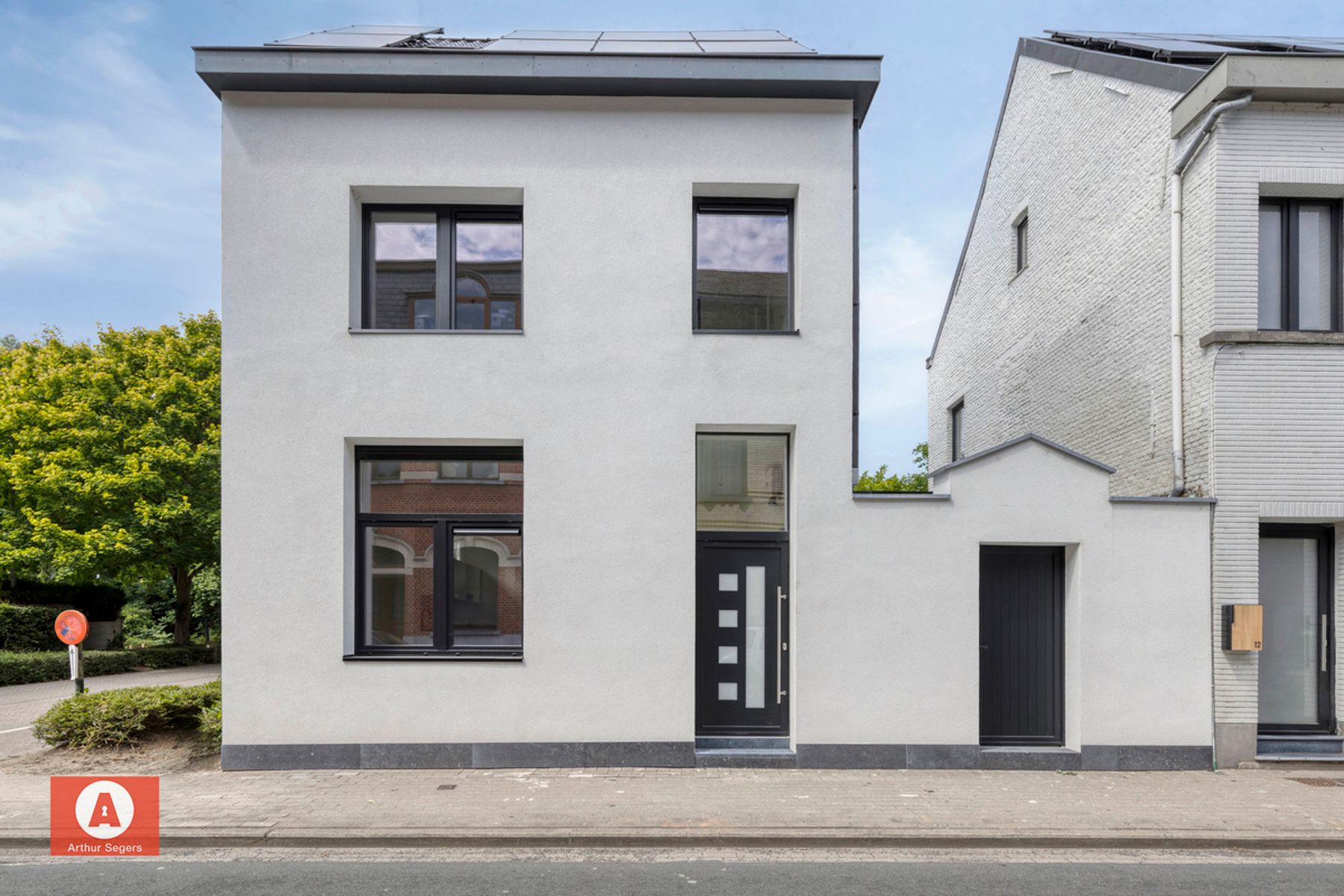 Gerenoveerde woning in hartje Baasrode foto 2