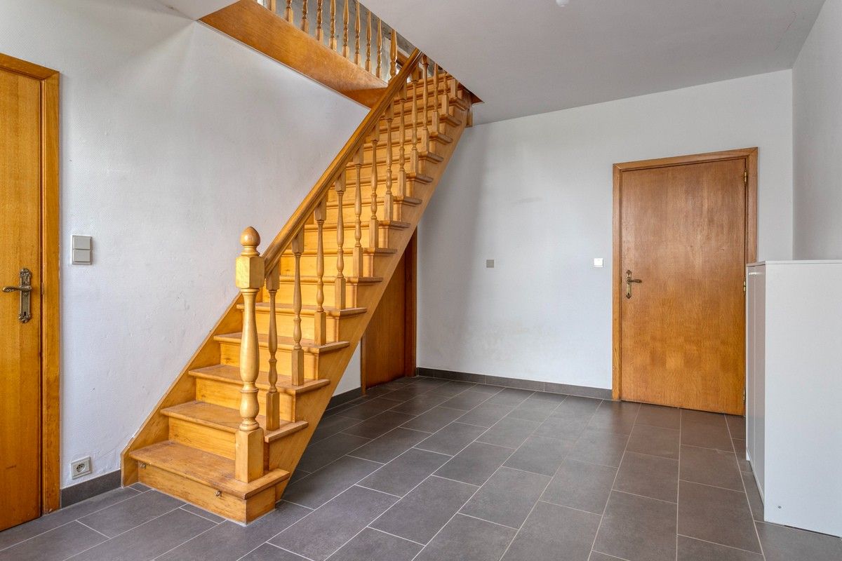 Ruime instapklare hoeve met diverse bijgebouwen foto 11
