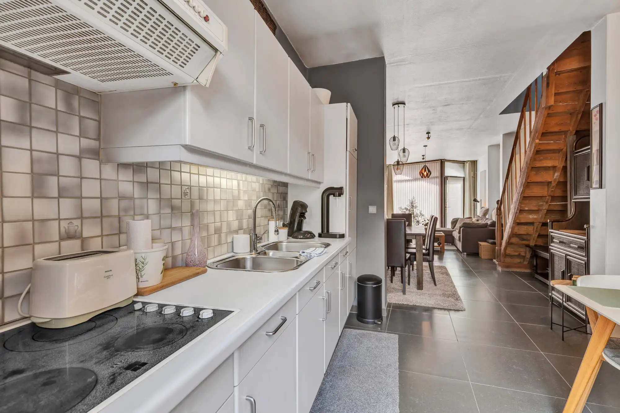 Instapklare woning met terras, buitenberging in het centrum foto 6