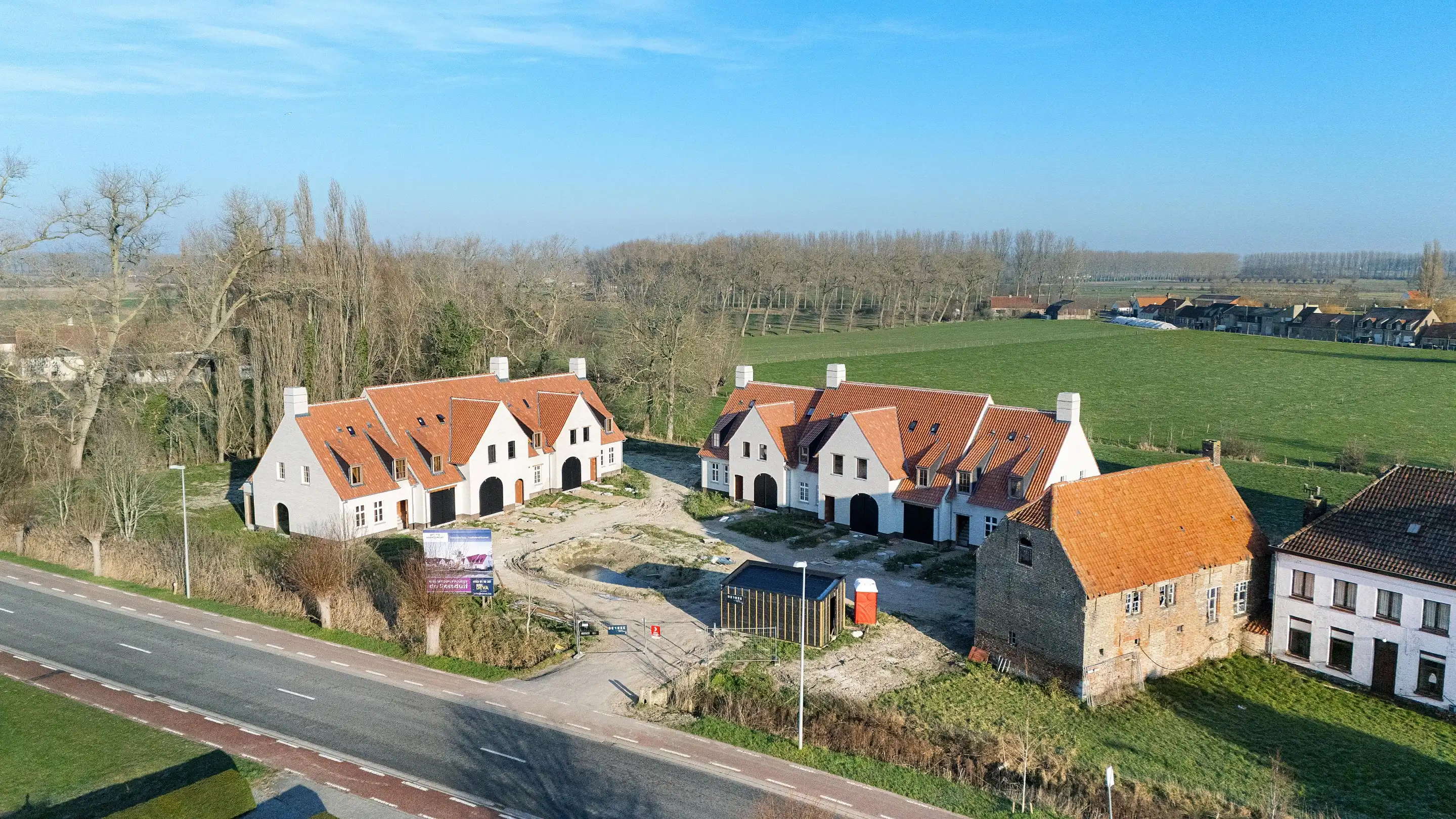 Nieuwbouw casco woning rustig gelegen te Lapscheure. foto 2
