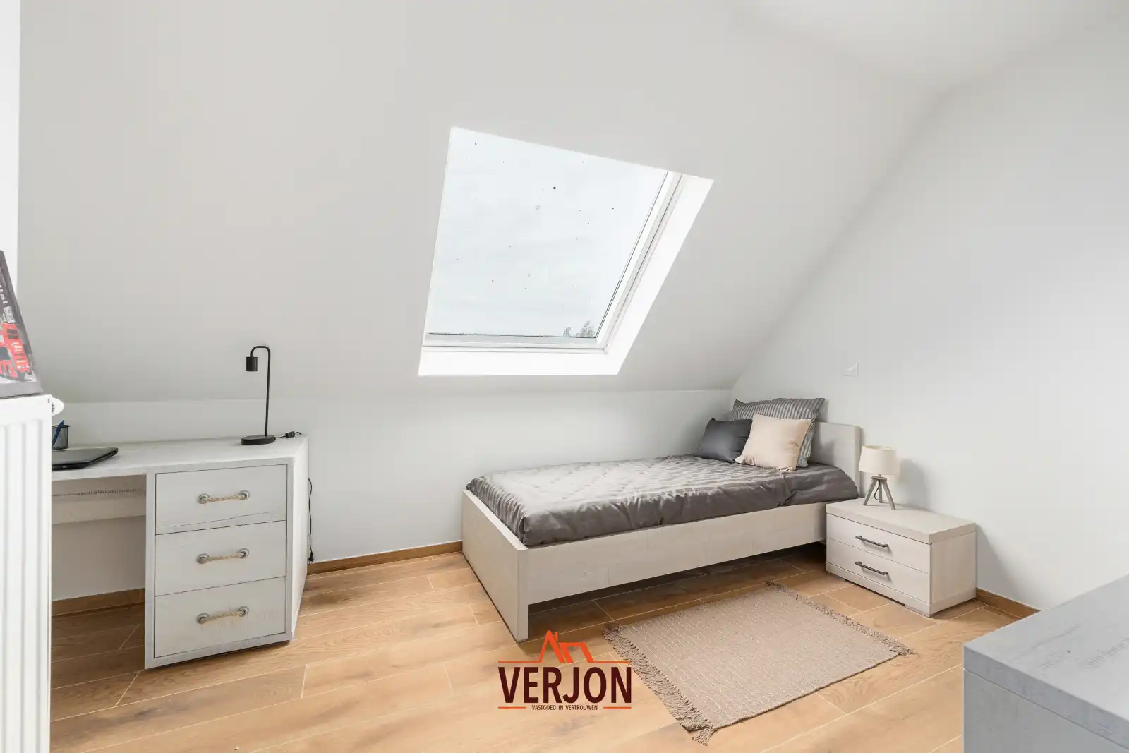 Ruim en lichtrijk penthouse met 2 terrassen nabij centrum Roeselare foto 8