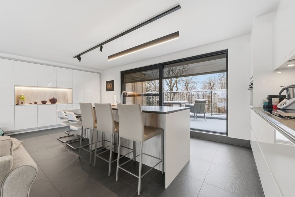 PENTHOUSE MET UNIEK DAKTERRAS, SAUNA EN STAANPLAATS IN HARTJE SINT-TRUIDEN foto 6