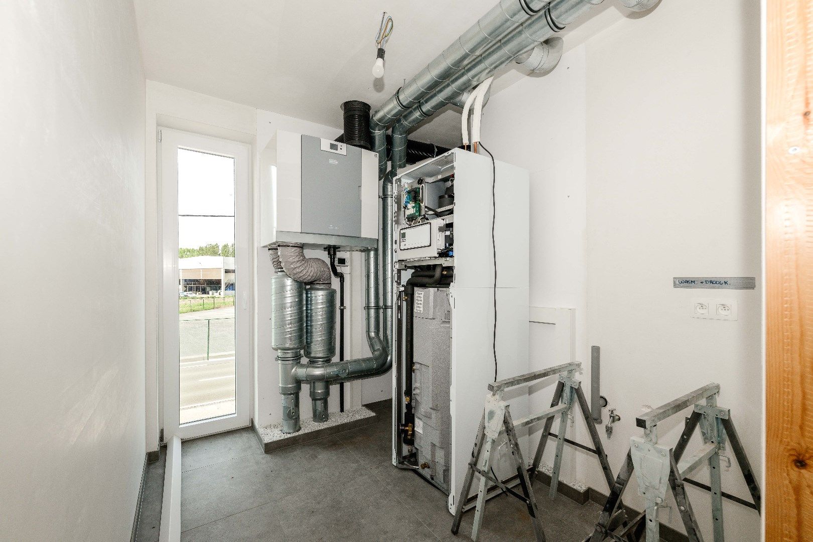 PRACHTIGE MODERNE WONING MET TUIN | GARAGE EN BIJGEBOUW (24 m²) foto 14