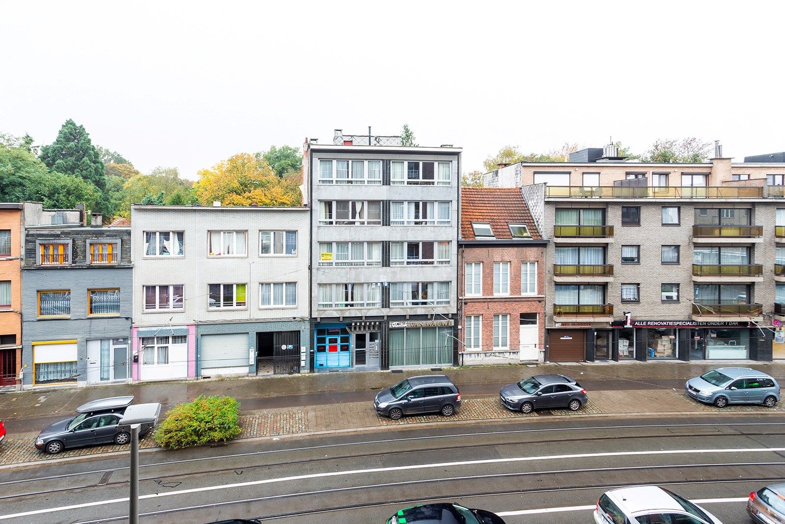 Ruim 2 slaapkamer appartement met 2 terrassen en garage box foto 7