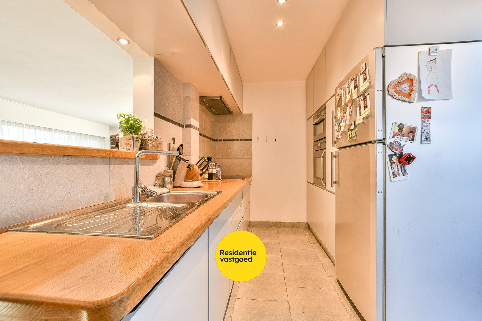 Charmante en gerenoveerde hoekwoning met 4 slaapkamers te Blankenberge! foto 10