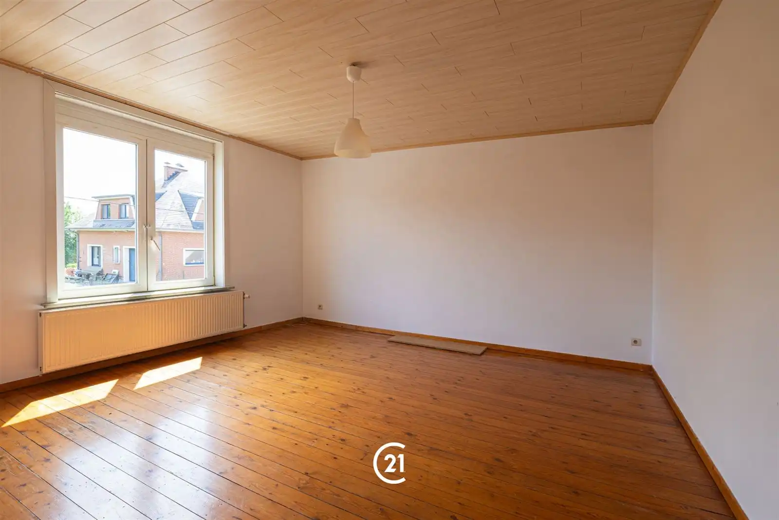 Ruime woning - type herenwoning met 4 slpk en parking foto 21