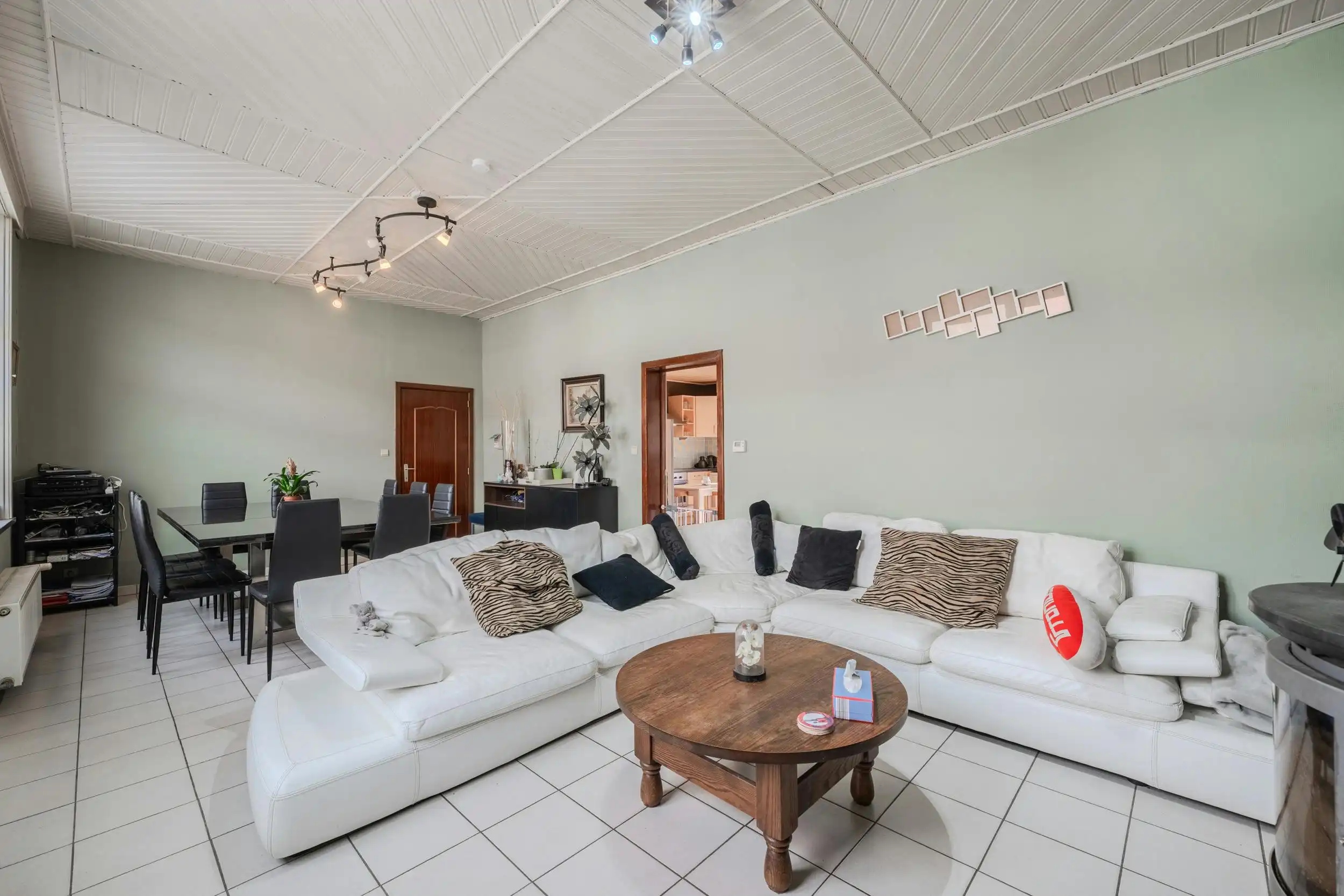 Woning met 6 slaapkamers en wellnessfaciliteiten te Oudenburg  foto 6