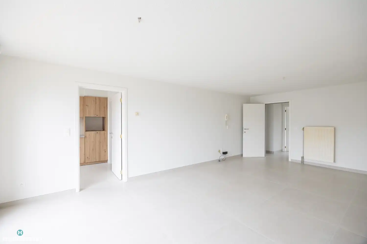 INSTAPKLAAR APPARTEMENT MET 2 SLAAPKAMERS EN GARAGE NABIJ HET CENTRUM VAN BILZEN foto 3
