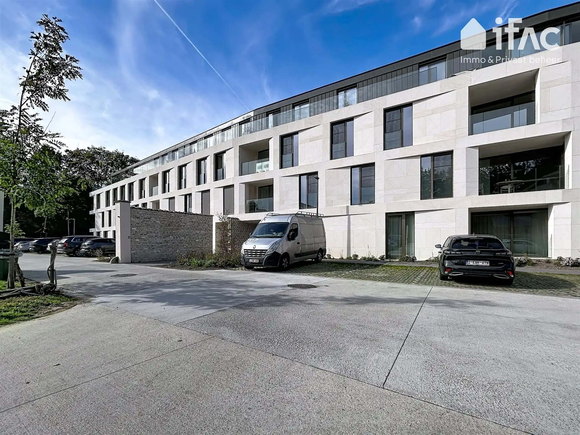 Ruim nieuwbouwappartement met garagebox op de Panquin-site foto 16