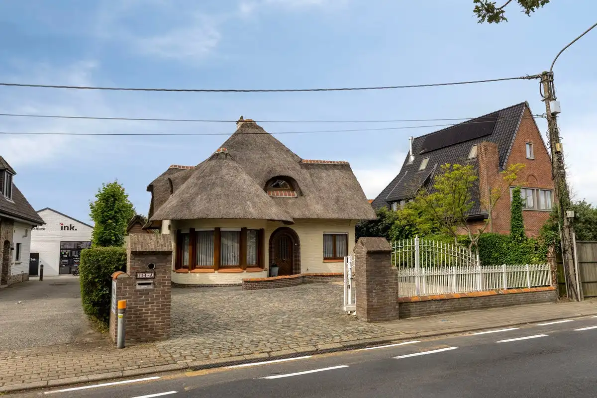 Gezinsvilla met zuiderse tuinbeleving te koop in Kortrijk! foto 17