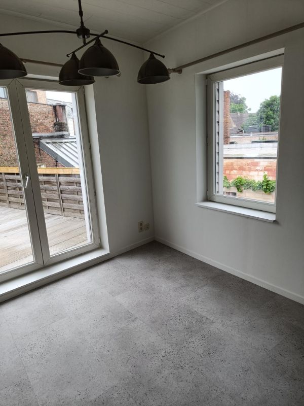 Triplex gerenoveerd appartement mét terras foto 12