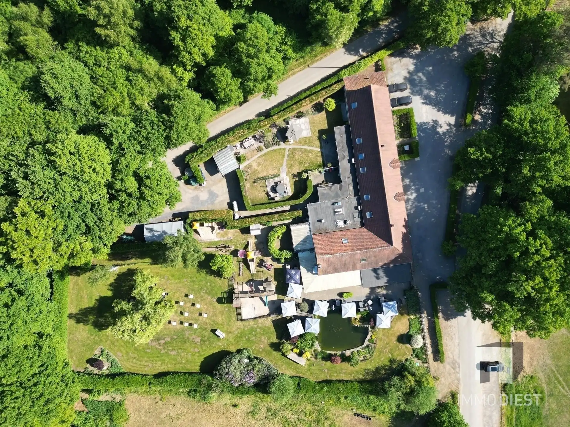 Brasserie - restaurant - feestzaal - privéwoonst foto 39