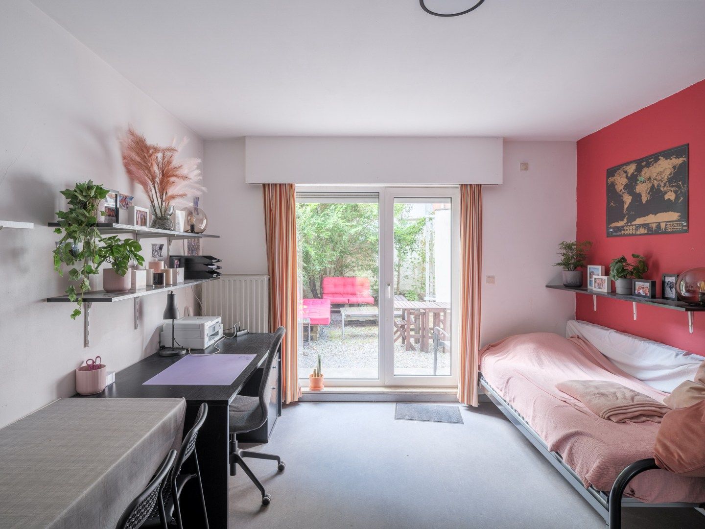 Uitstekende investeringskans met 10 studentenkamers en 4 studio's  in het hart van de studentenstad foto 5
