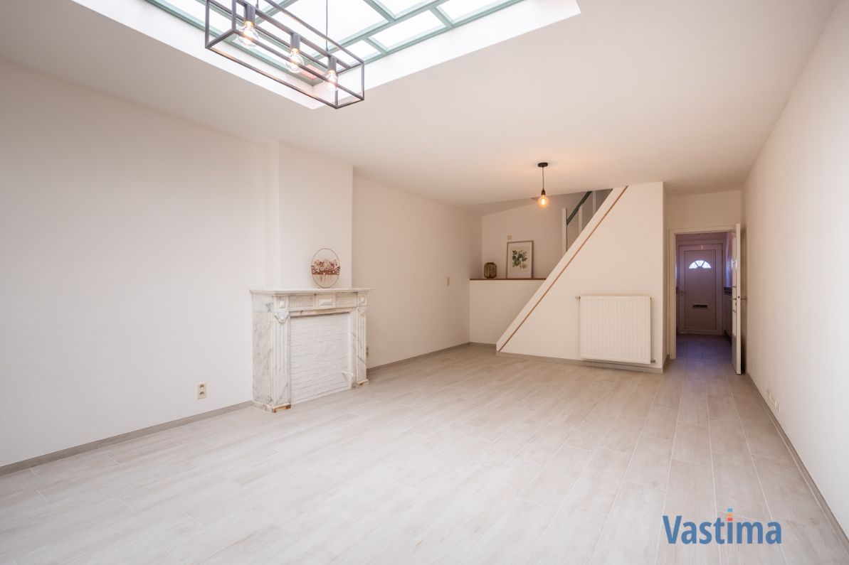 Instapklare gezins- of starterswoning met tuin, garage én topbereikbaarheid foto 3