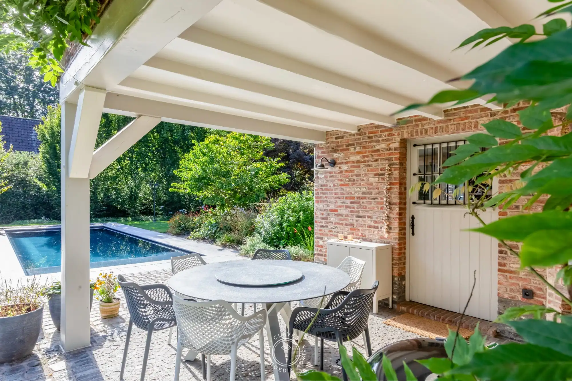 Villa met karakter, zwembad en een zee aan groen in Waasmunster foto 22