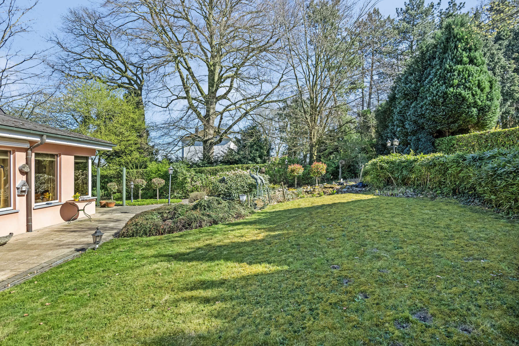 Karakterwoning met veel potentieel foto 24