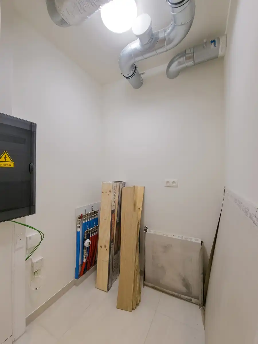 Ongemeubeld 2 slpk app. met mooi terrras foto 13