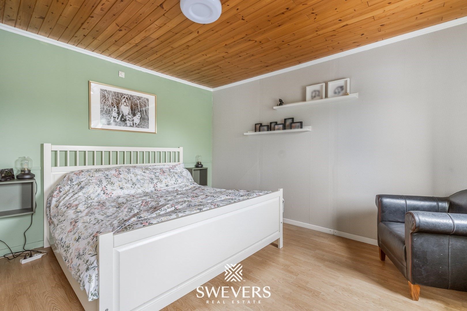 Gezellige woning met veranda, garage & zonnige tuin foto 14