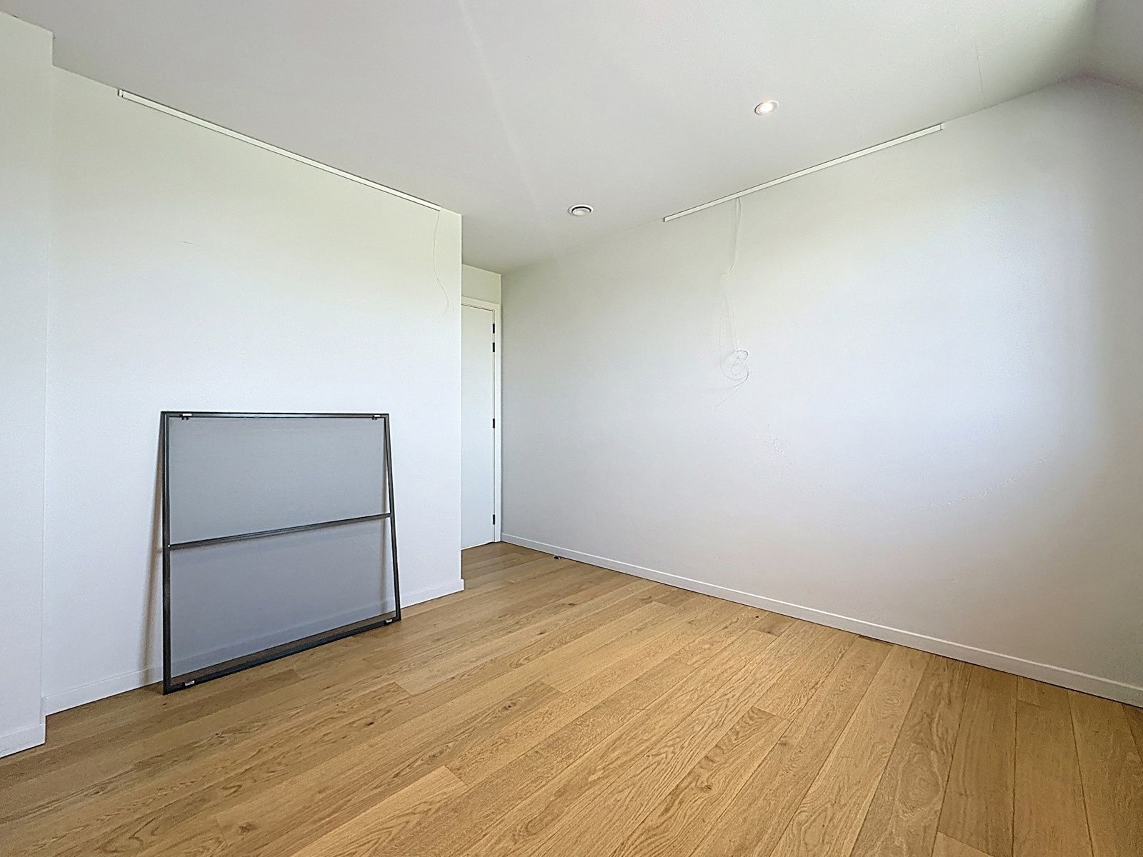 Luxueus afgewerkte driegevel-villa met 5 slaapkamers foto 17