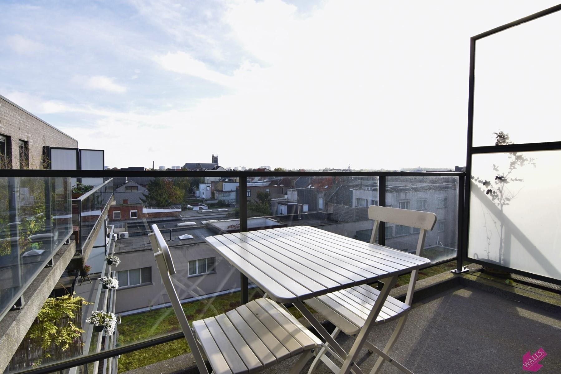 Mooi appartement met 2 slk en terras foto 12