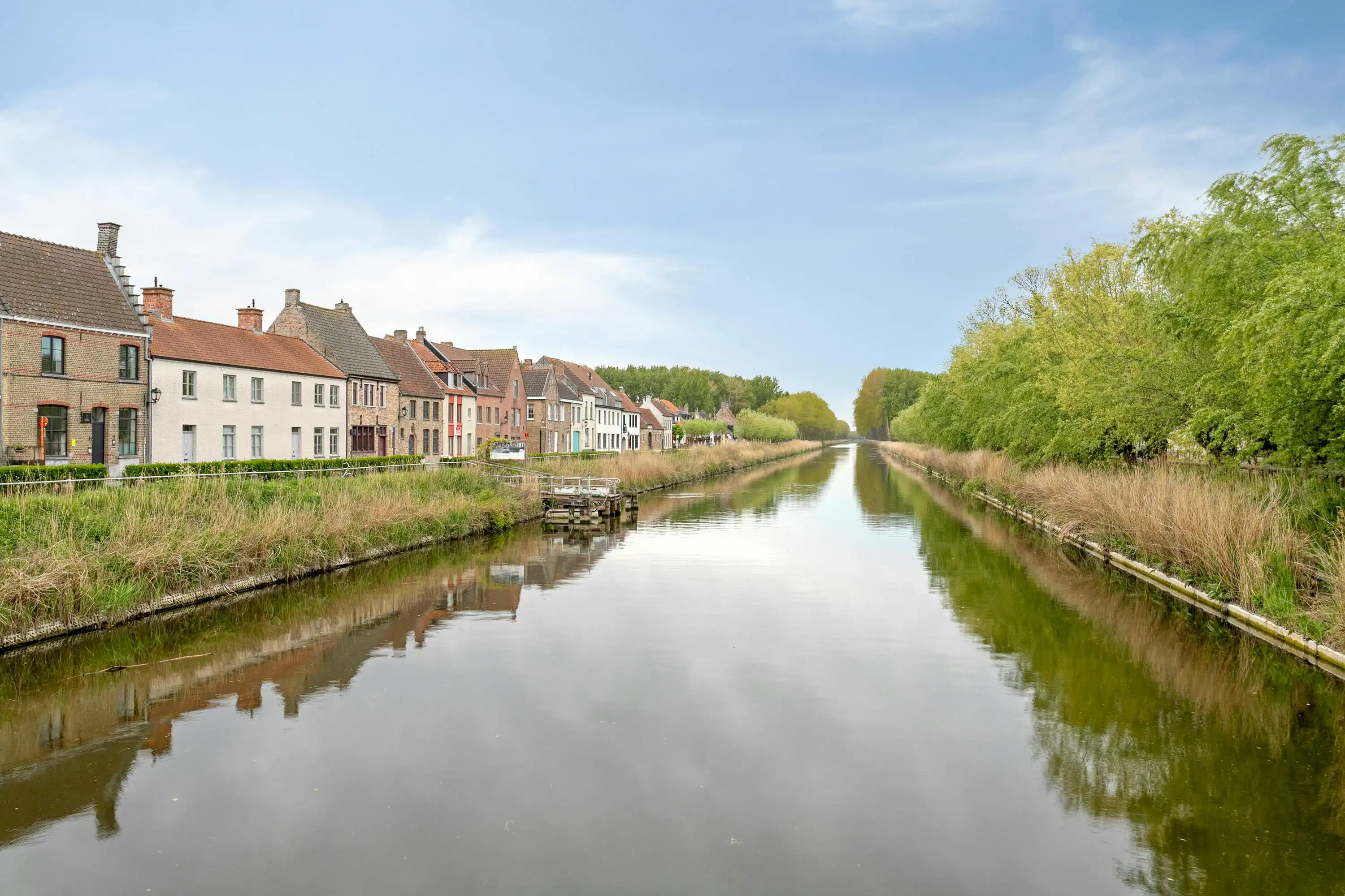 Gelijkvloers appartement + terras langs Damse Vaart te Damme foto 14