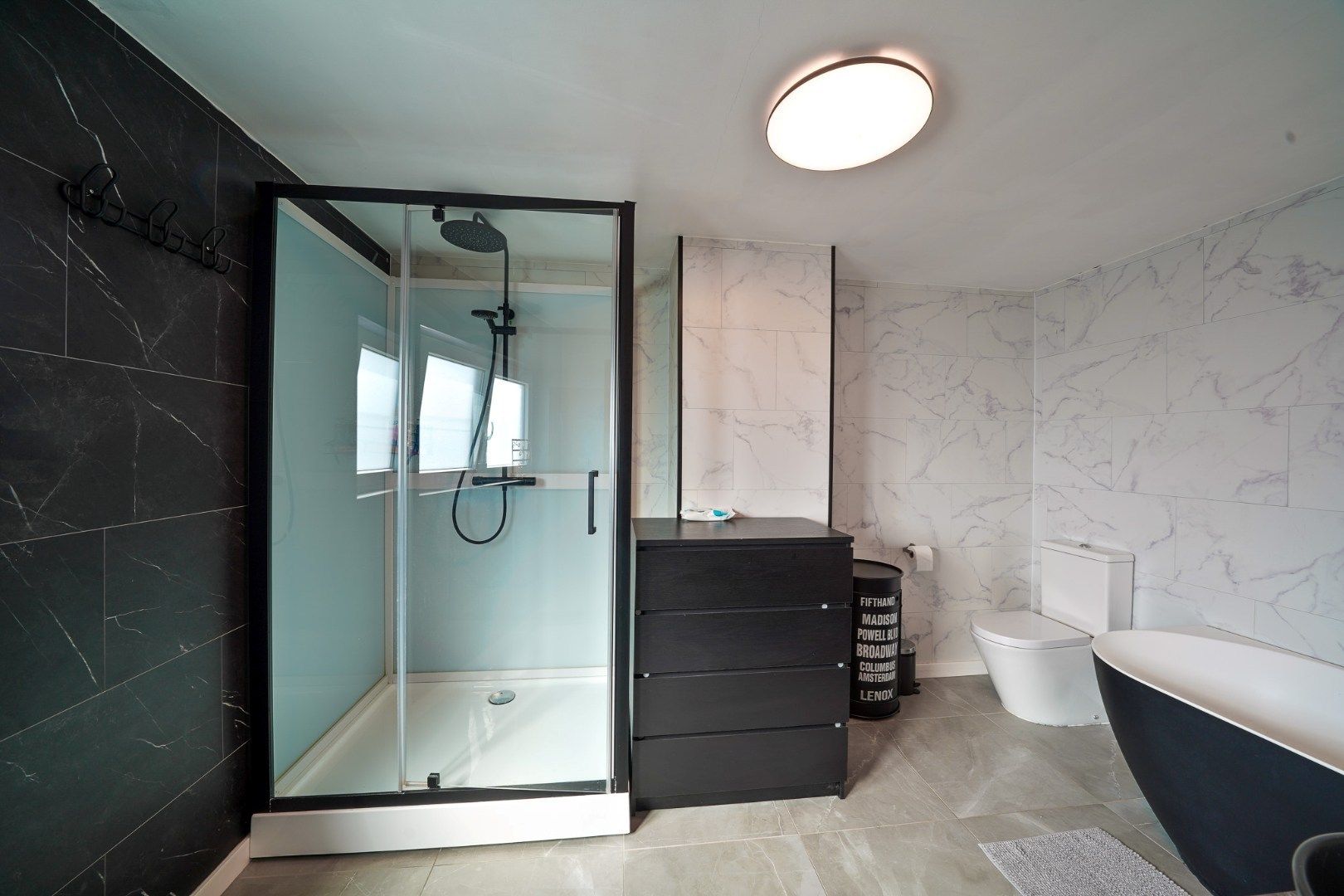 Ruime gerenoveerde "halfopen" -woning met 4 slaapkamers te Oudenburg foto 16