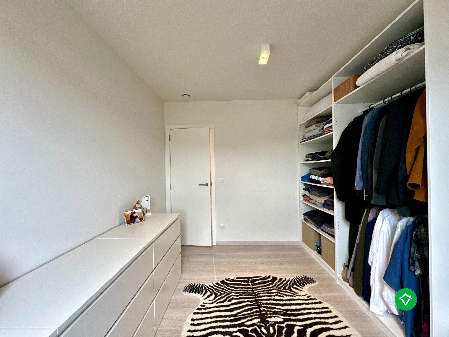 Instapklare halfopen nieuwbouwwoning te huur in Eernegem foto 13