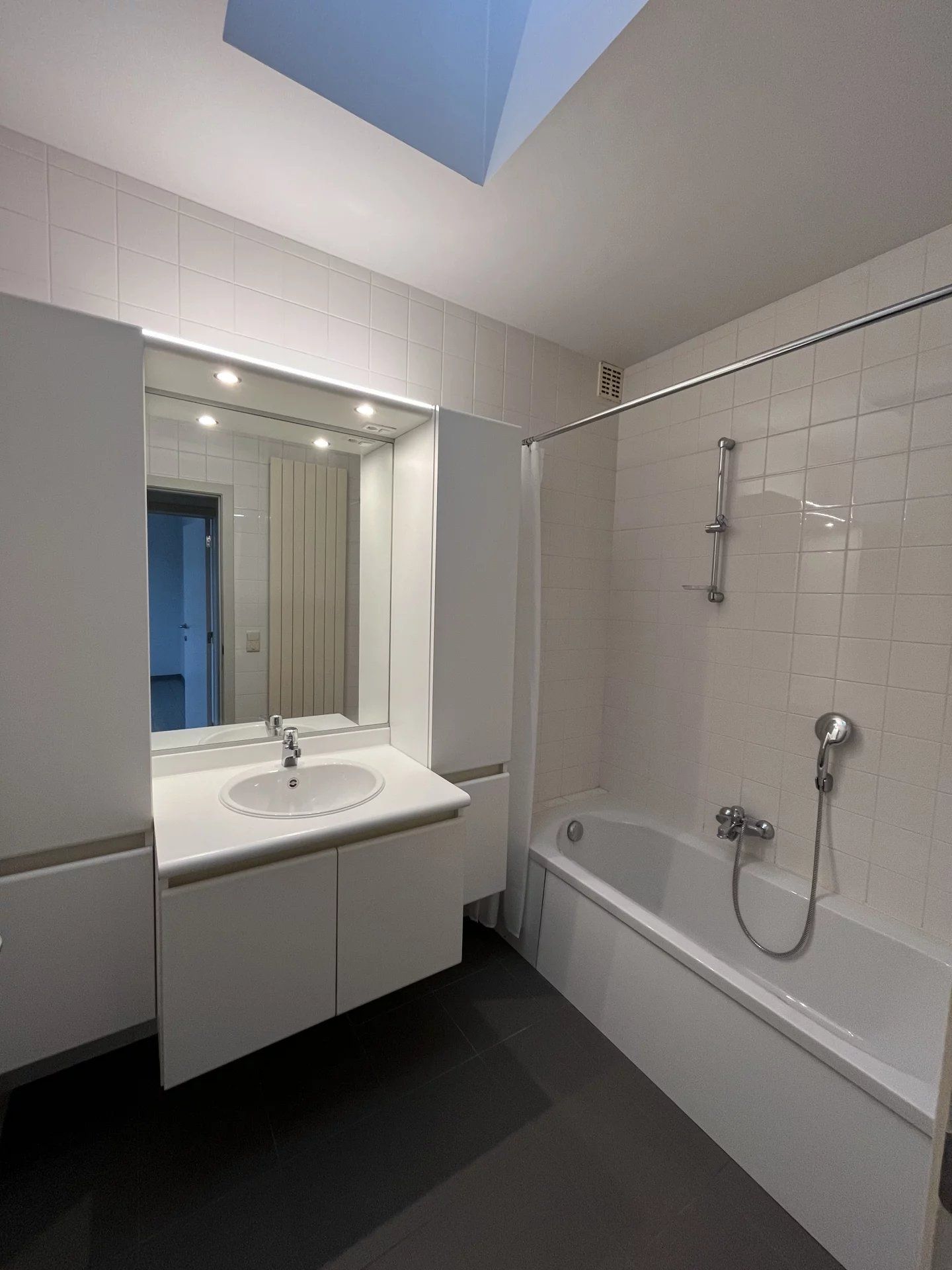 Instapklaar appartement met 2 slaapkamers in Heusden-centrum! foto 11