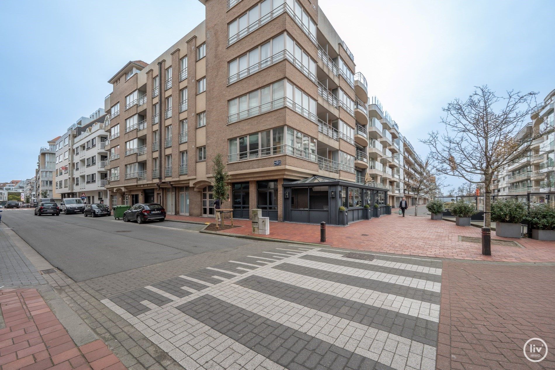 Aangenaam 2 slaapkamerappartement met mooie gevelbreedte centraal gelegen vlakbij het Rubensplein te Knokke.  foto 15