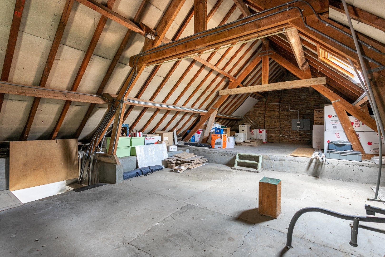 Ruime 4-gevelwoning met 3 slaapkamers, garage en uitbreidingsmogelijkheden (mog. extra slaapkamers,/hobby- of werkruimte) op 9a 39ca foto 22