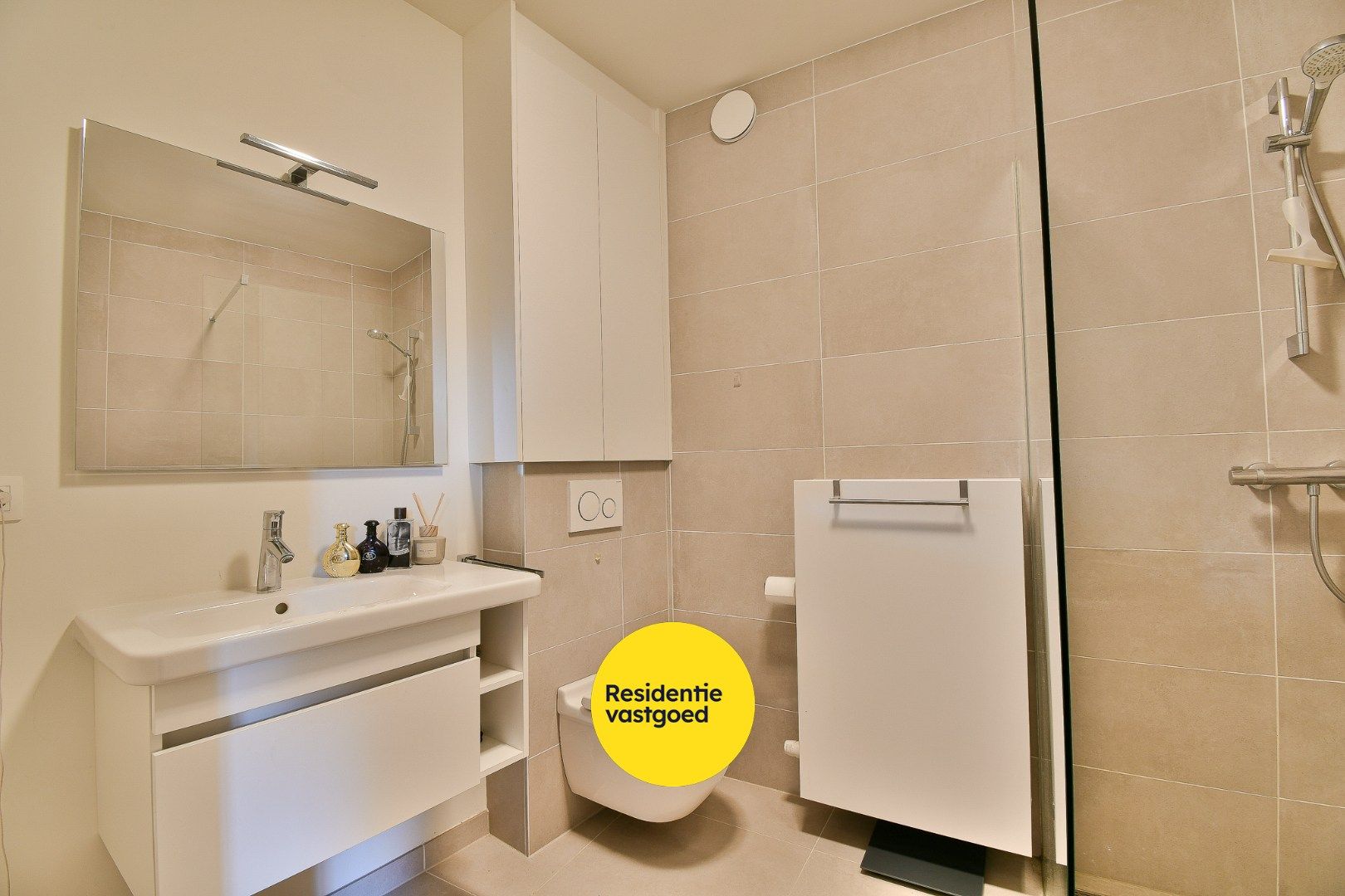 Nieuwbouwappartement met tuin in volledig aangelegd woonerf te Ettelgem foto 10