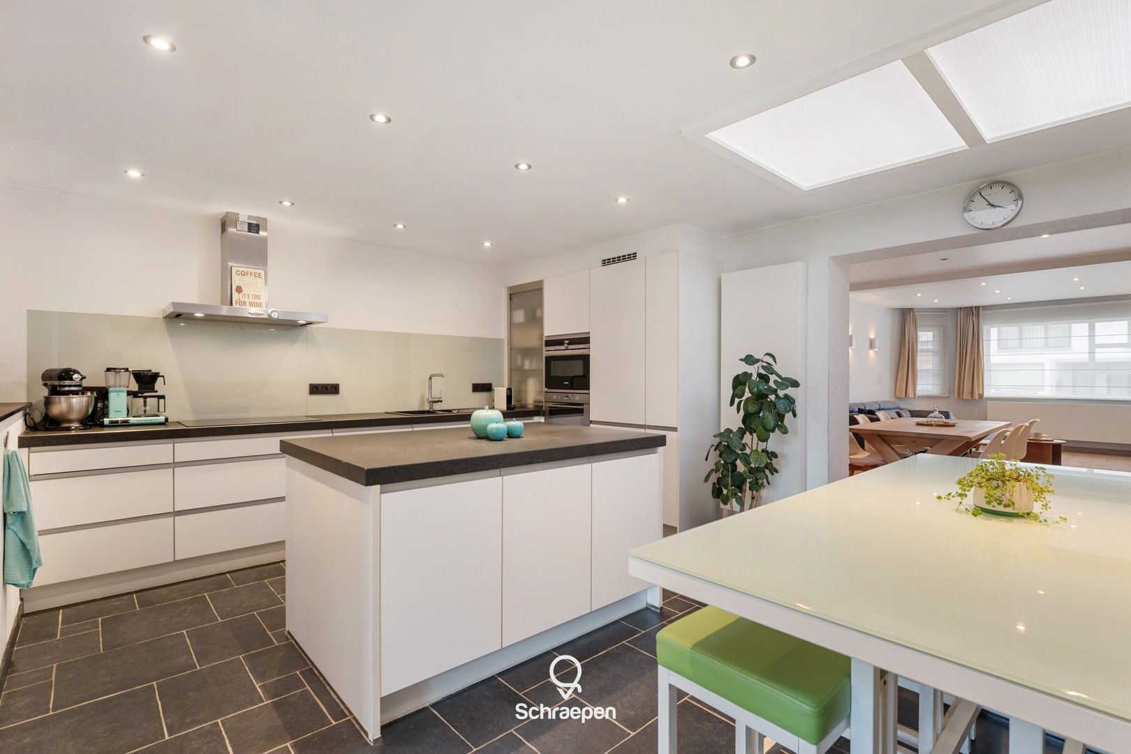 Instapklare en energiezuinige gezinswoning (245 m²) met 3 tot 4 slpks te Zonhoven-centrum! foto 12