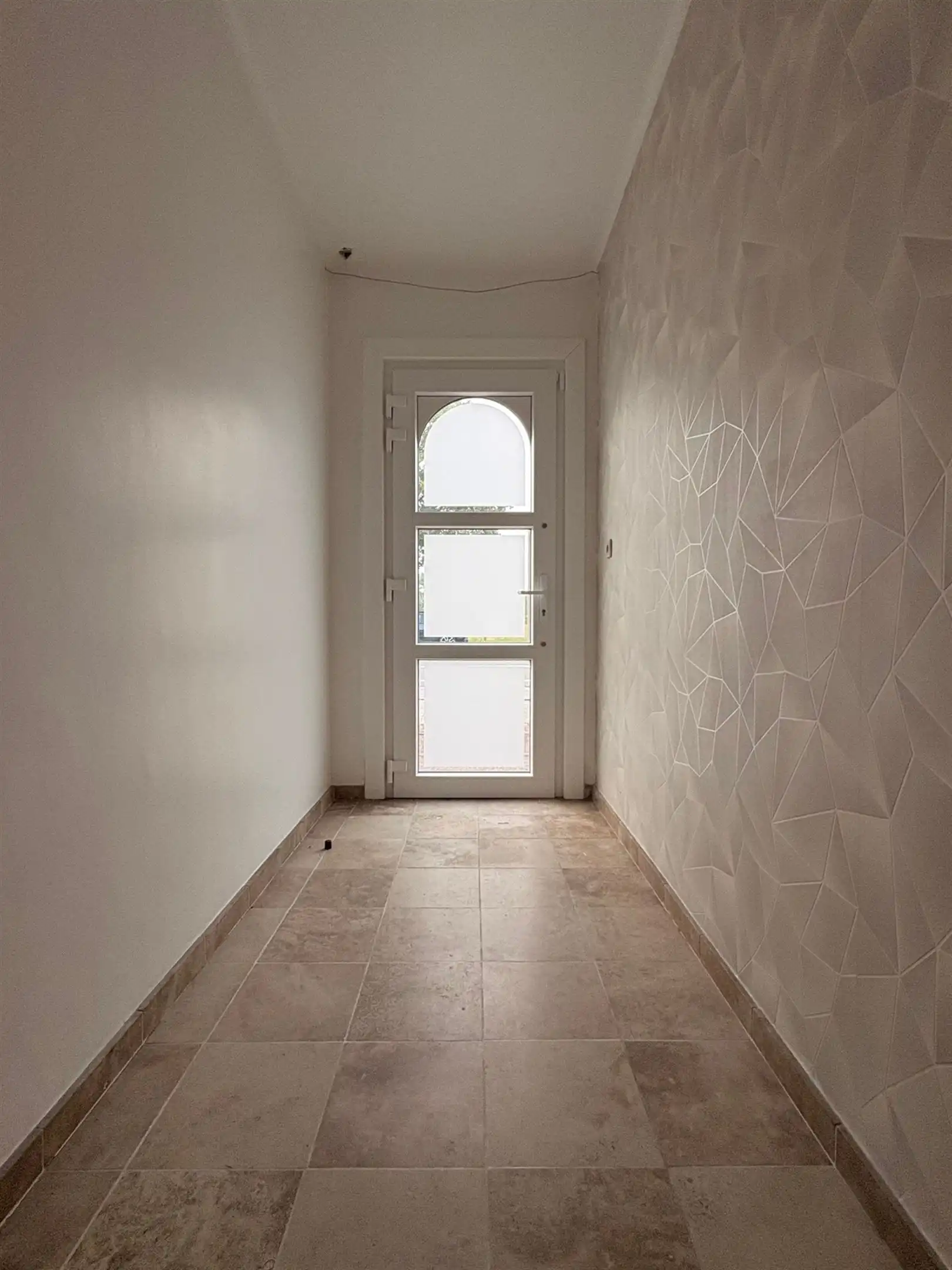 WONING MET MAGAZIJN VAN 216 M²  foto 2