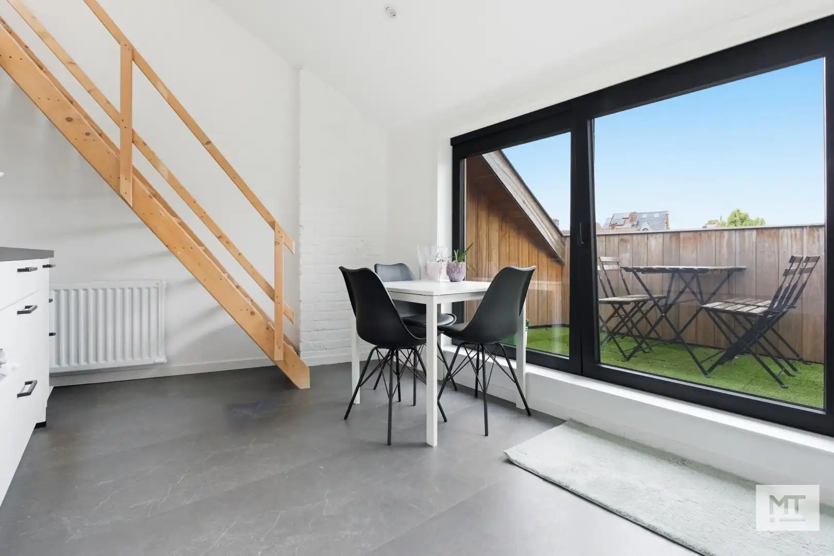 Appartement met terras te koop in het centrum van Ieper foto 7