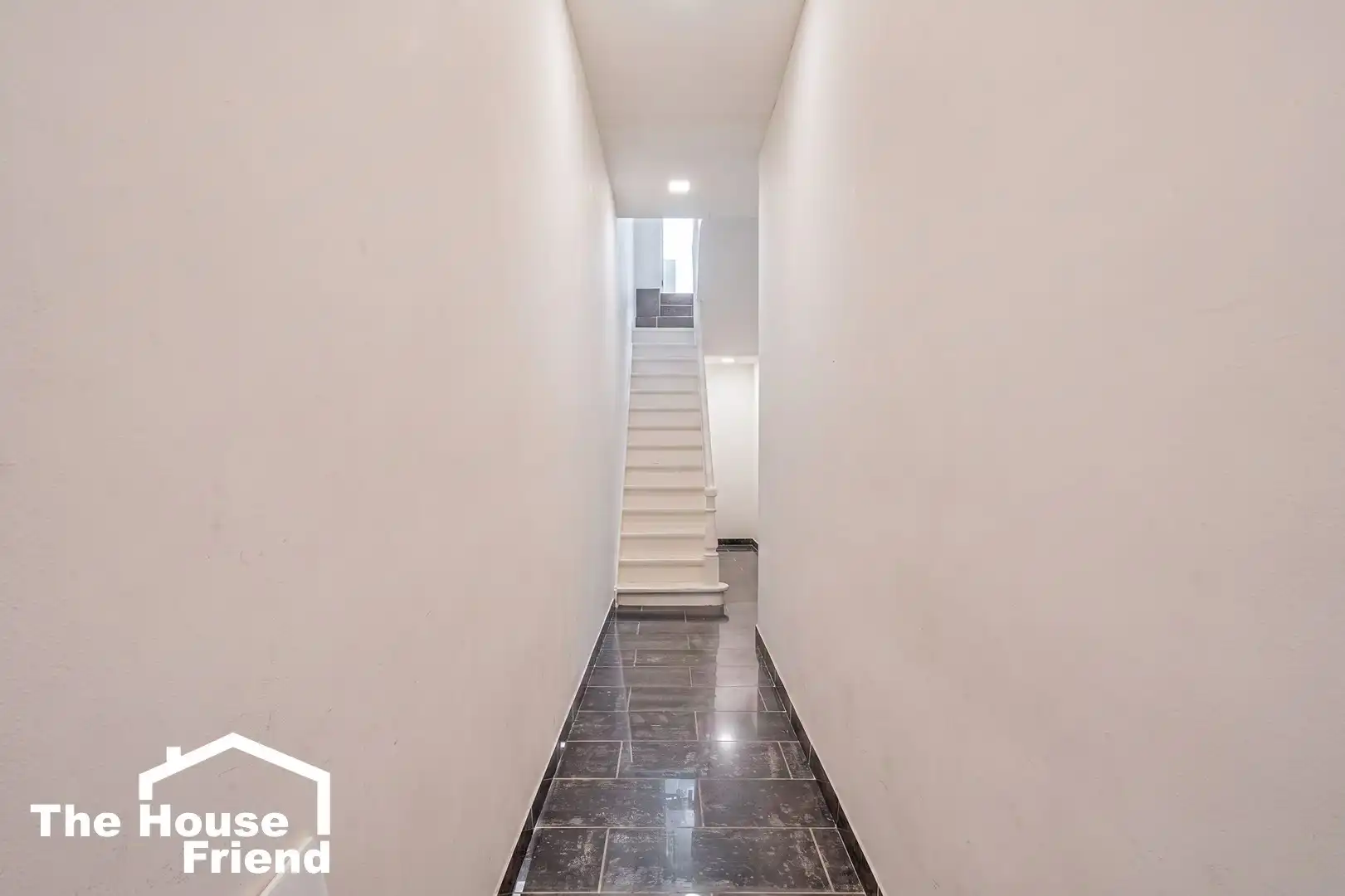 Instapklare en verrassend ruime woning aan de rand van het centrum van Gent foto 2