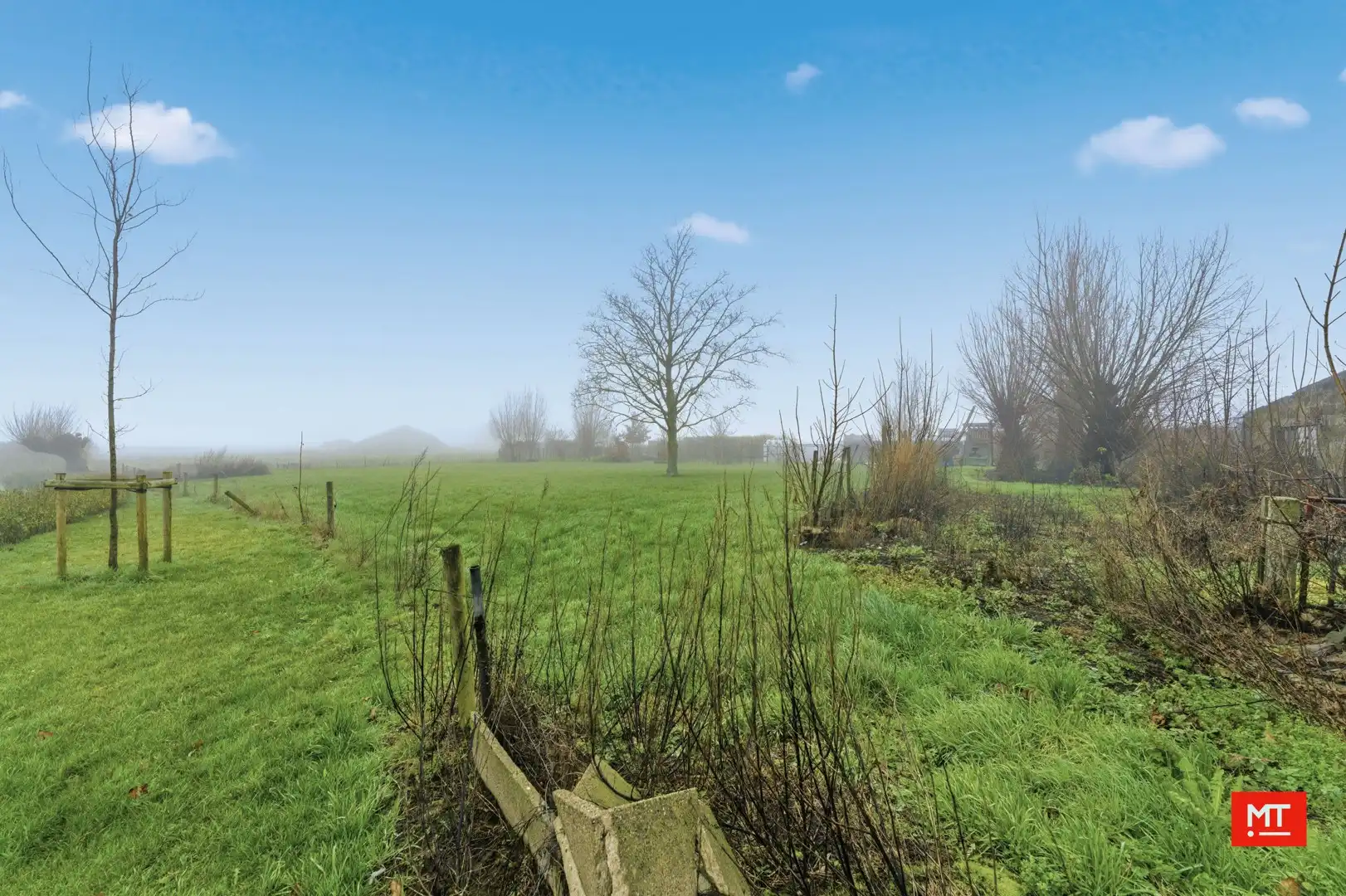 Bijzonder ruim gebouw met magazijn in de dorpskern van Zandvoorde (Zonnebeke) foto 21