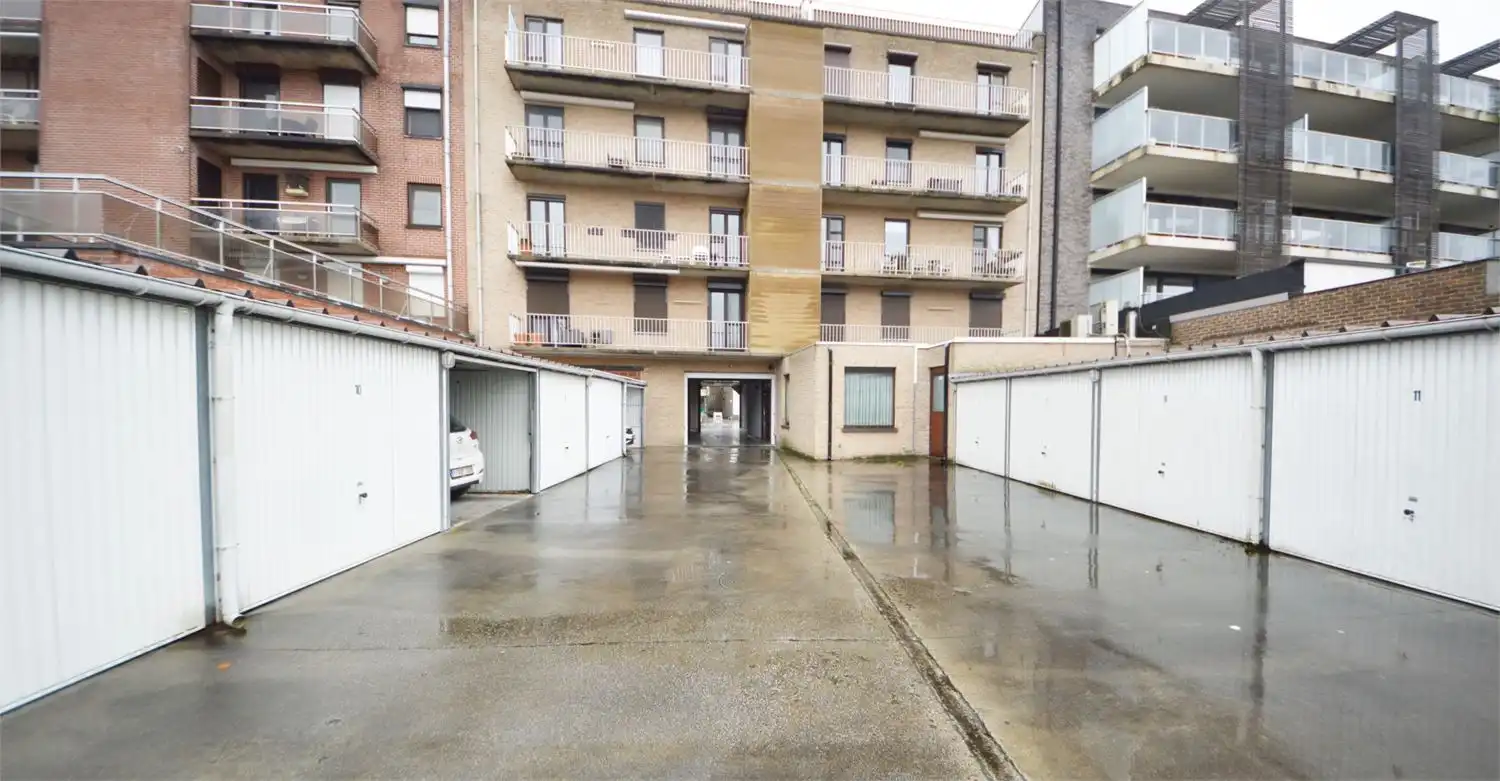 5 GOED GELEGEN GARAGEBOXEN MARKT DEINZE foto 4