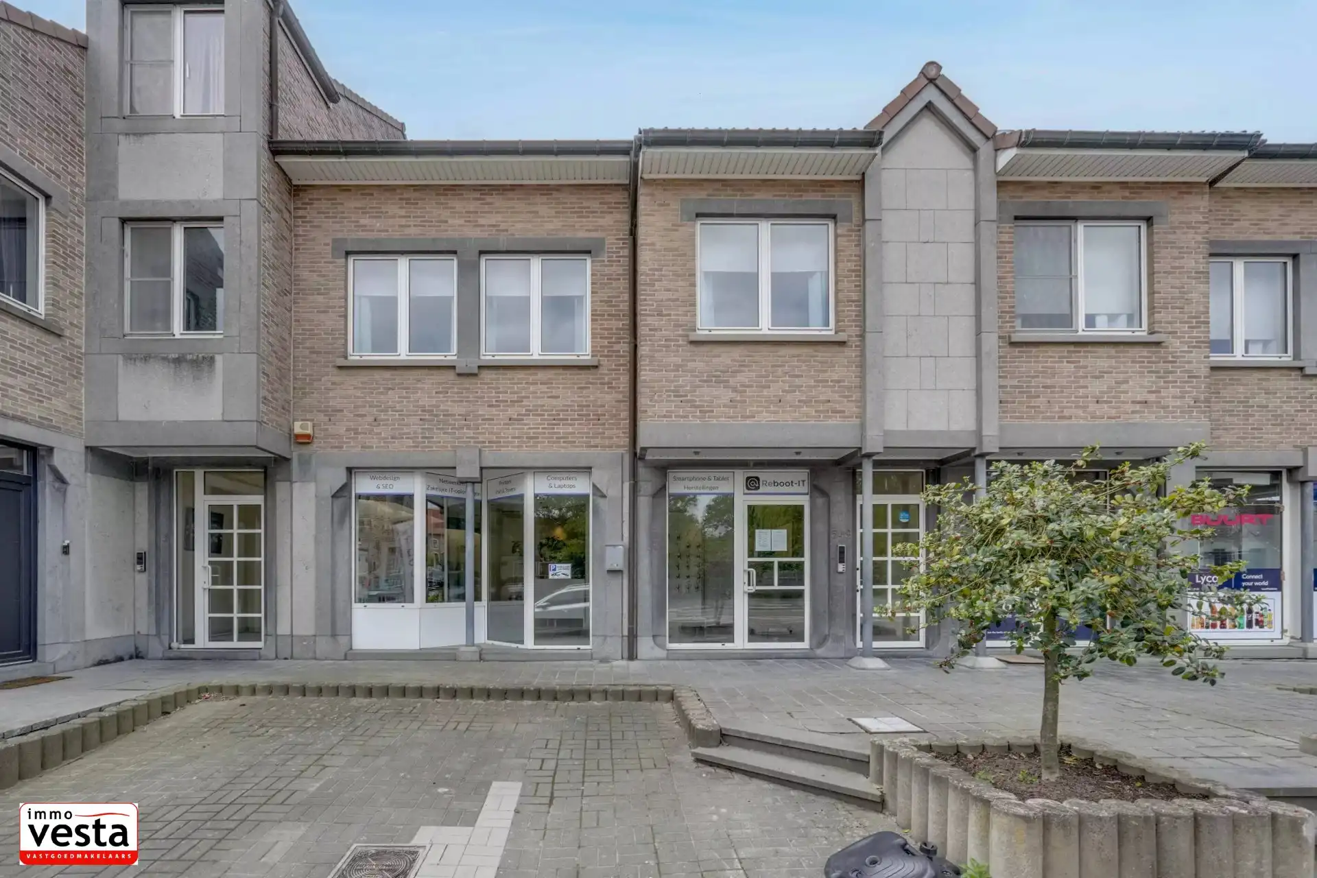 Hoofdfoto van de publicatie: Degelijk handelspand op een goede ligging